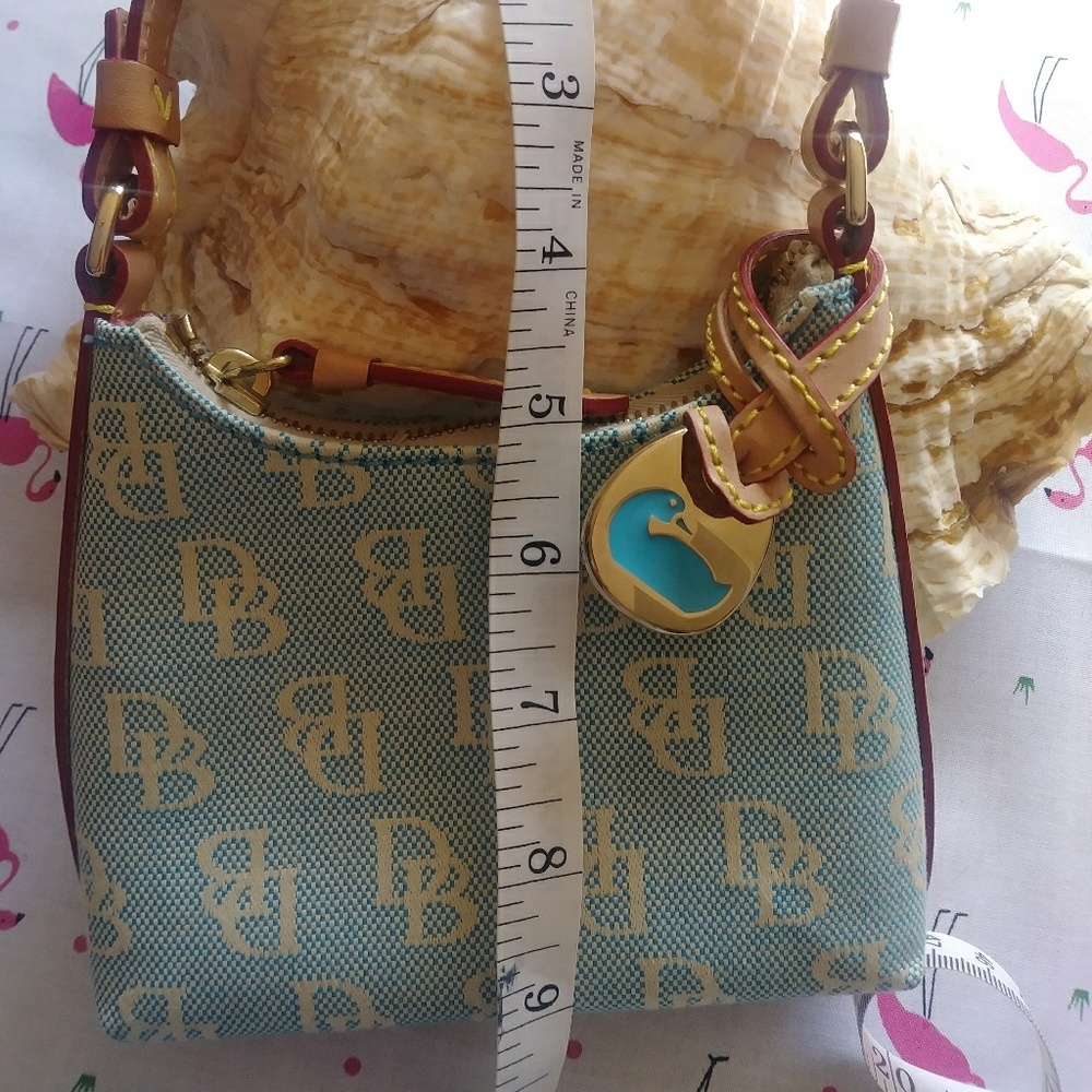 Dooney & Bourke